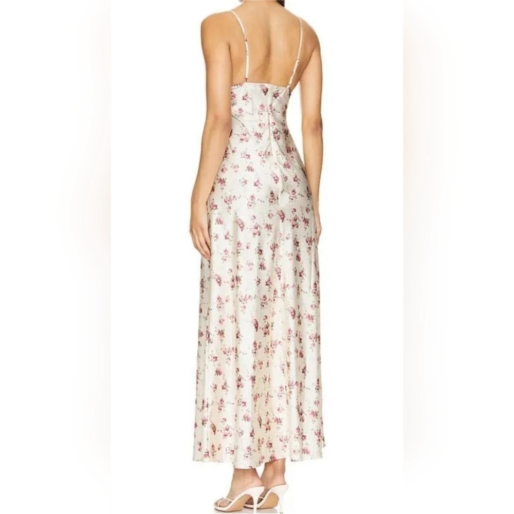 We Wore What Antique white flower dress - Picture 2 of 10